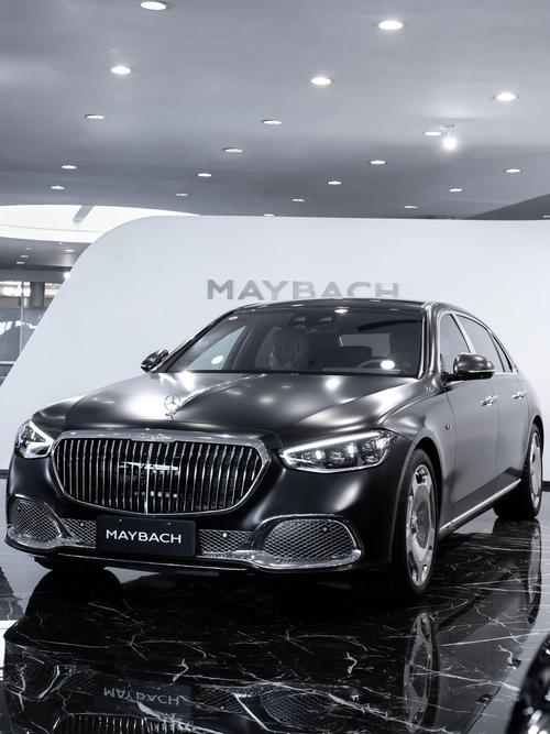 成都132岚图汽车的售后服务让用户无忧出行，迈巴赫未来的豪华车趋势